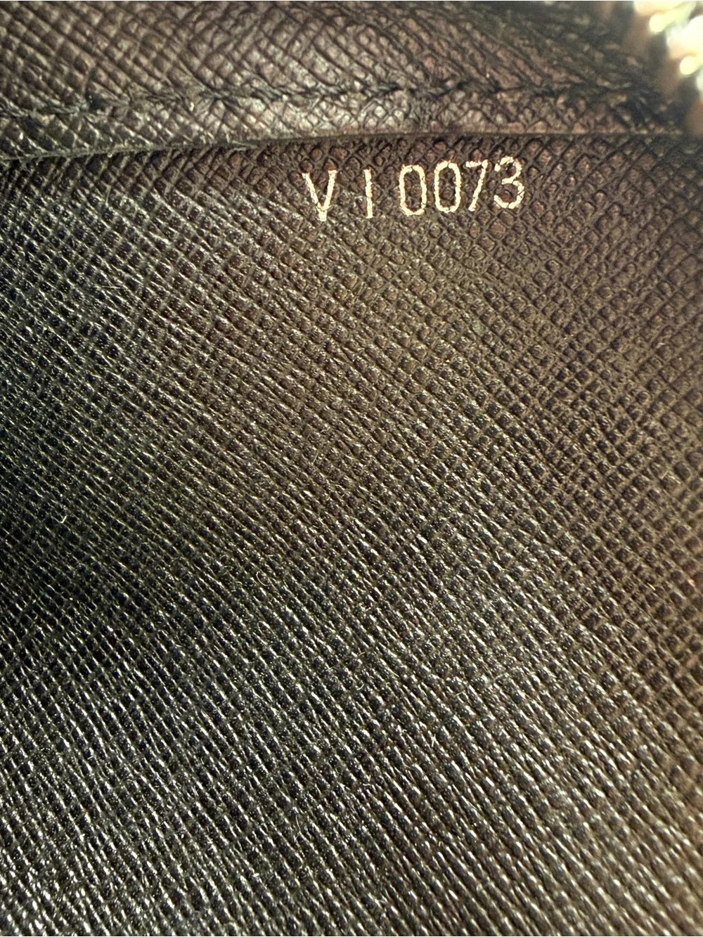 Louis Vuitton Taiga Leather Baikal Clutch Organizer Wristlet Black